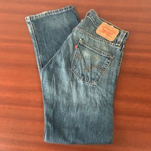 Tiny vintage man’s 514 Levi’s mom jeans